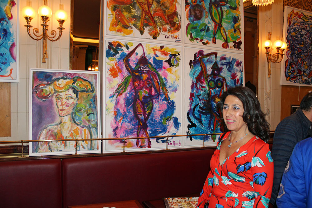Café Les Deux Magots - "Regards de Femmes", Paris